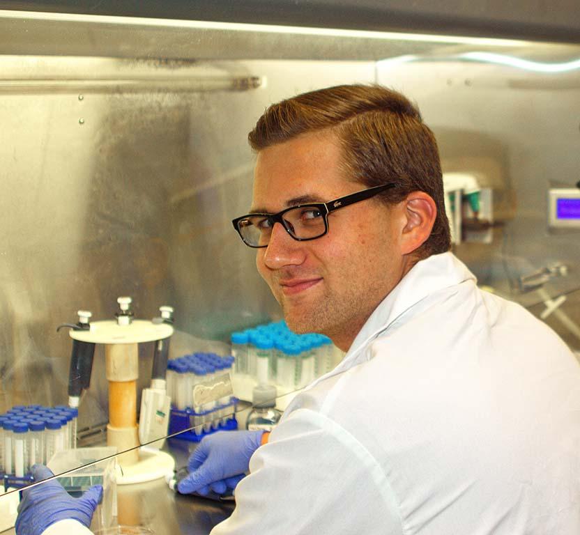 Eli Soyfer MCB AMP Graduate Student working in Dr. Joyce Schroeder's lab